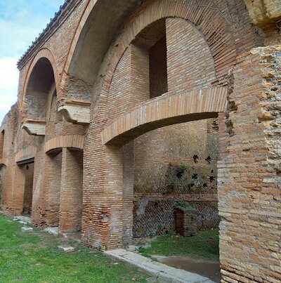 Veduta del Caseggiato del Balcone a mensole