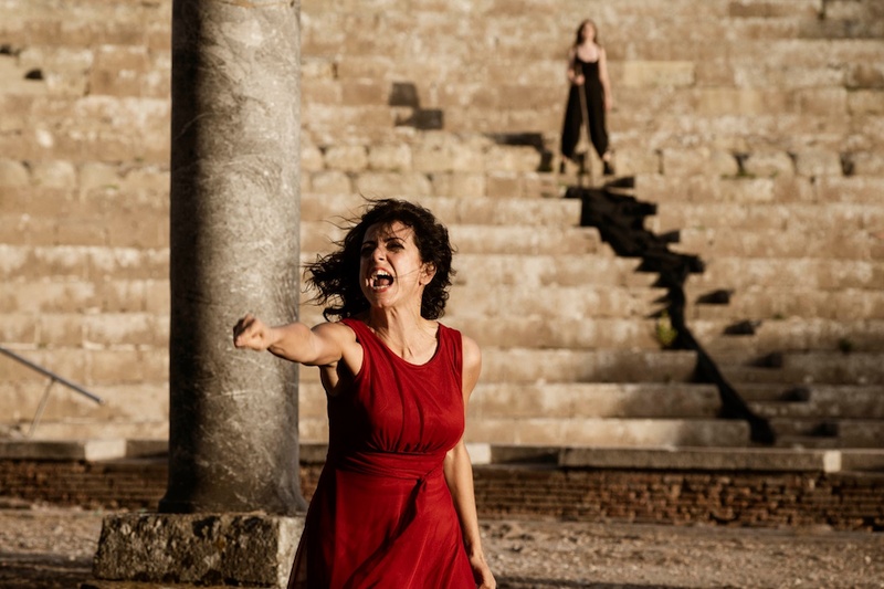 Metis teatro orestea ostia antica