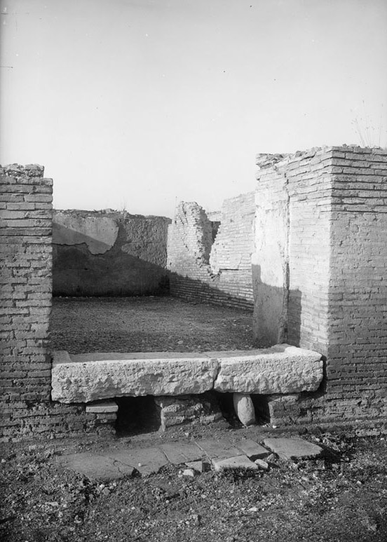 Pannello 30 - Figura 2